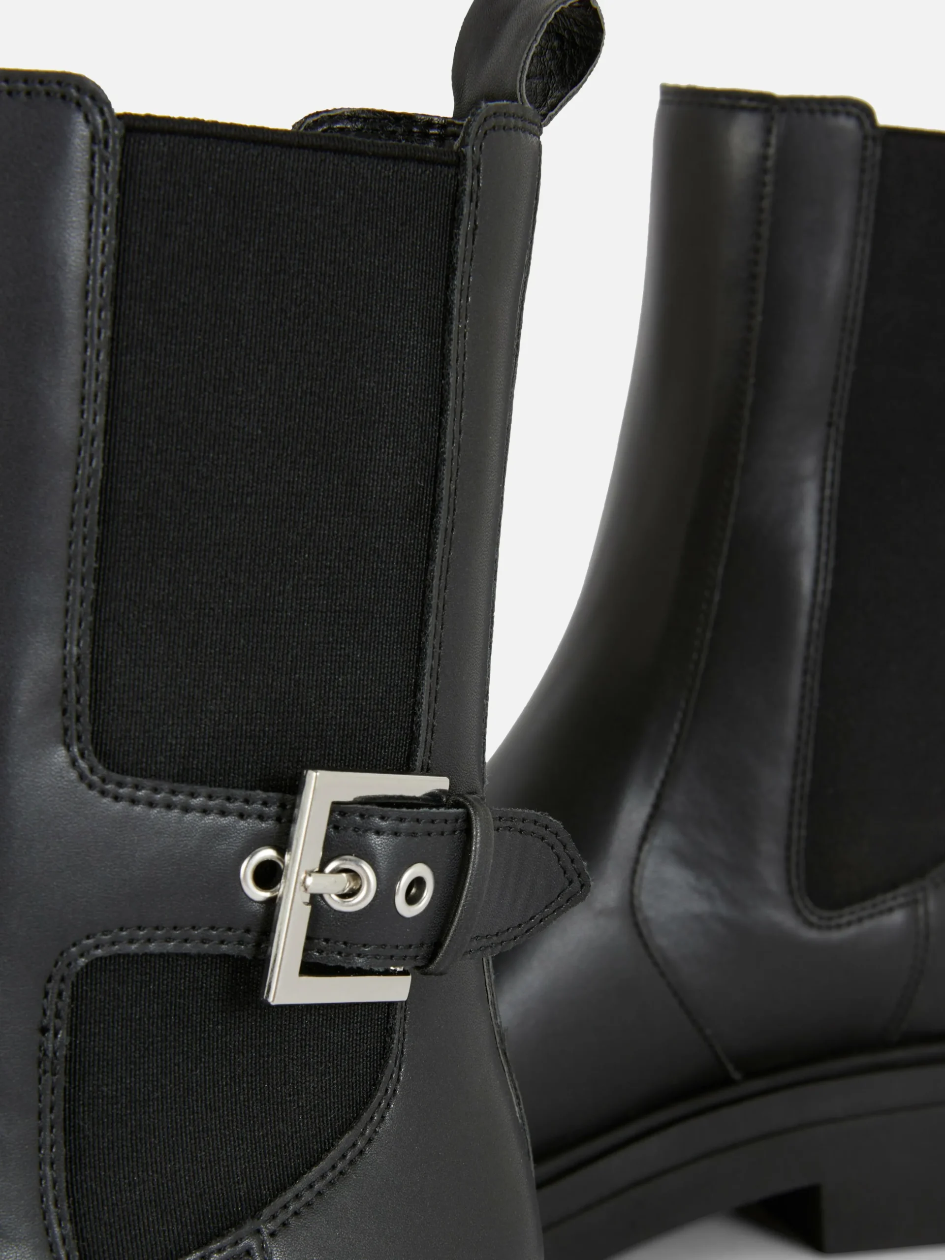 Bota SChelsea Imitação Pele Biqueira Quadrada