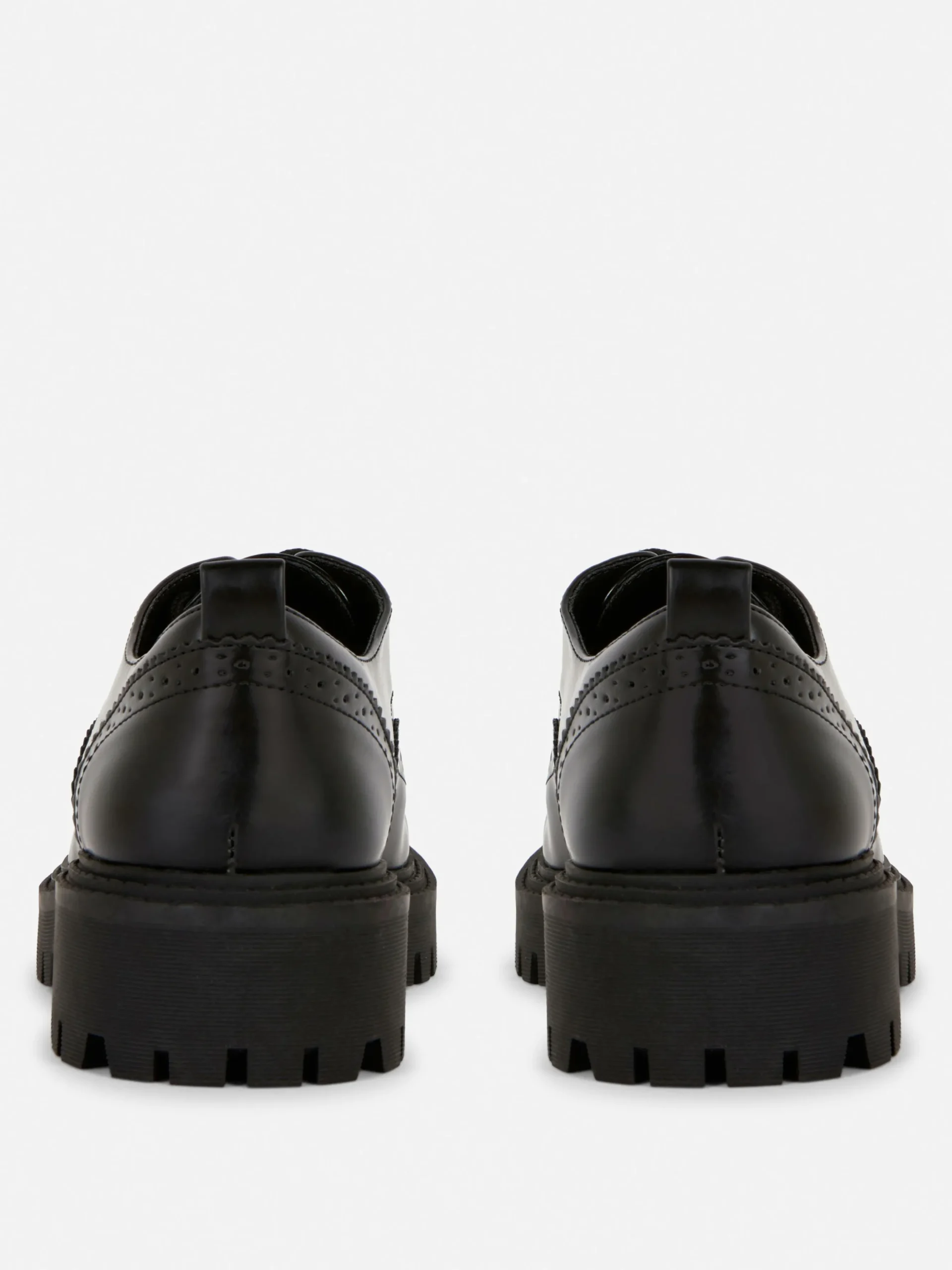 Brogues Atacadores Sola Grossa