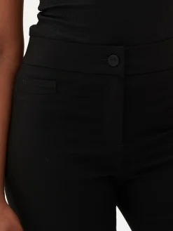 Calças Elásticas Corte Justo