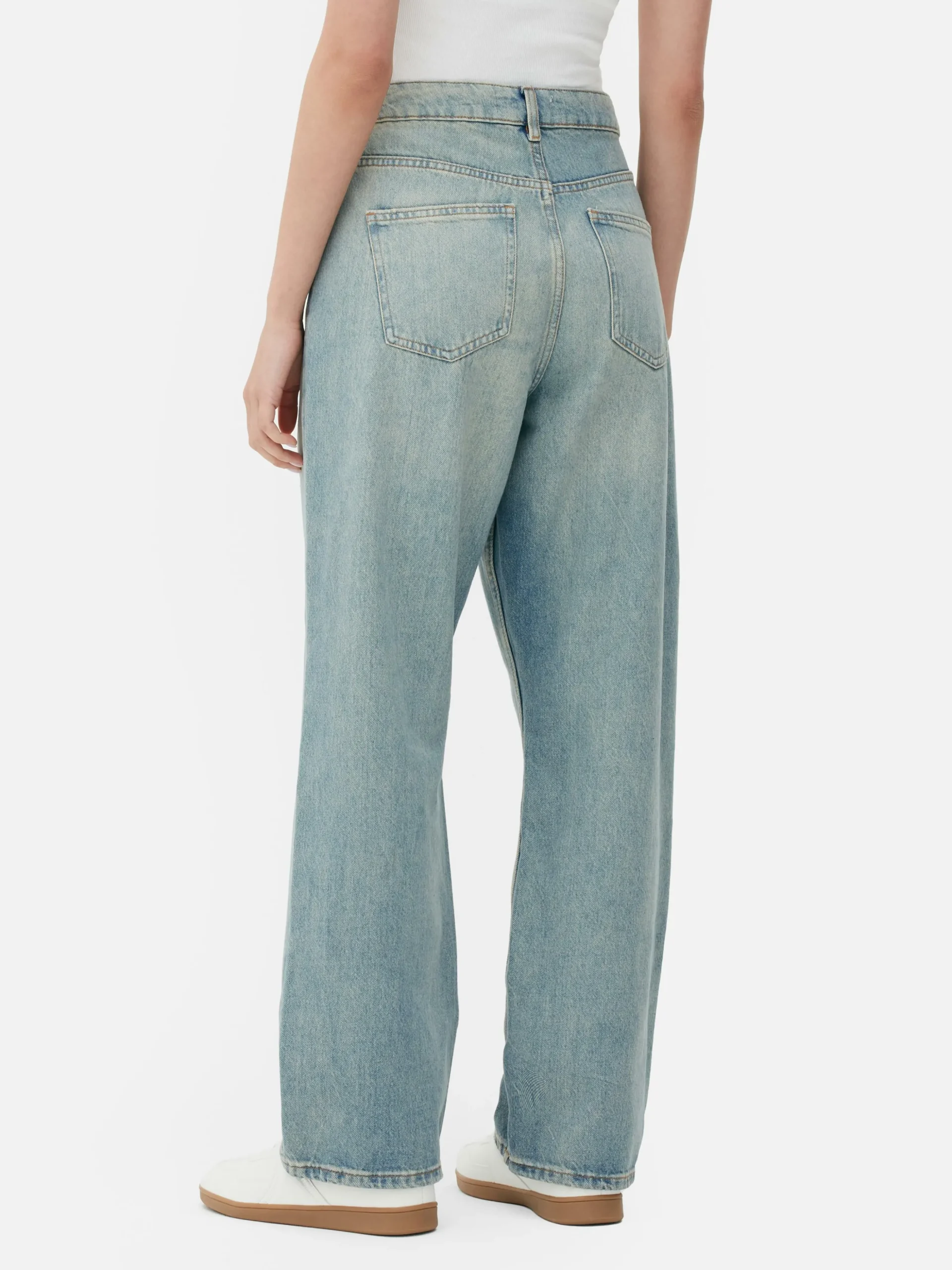 Calças Ganga Corte Perna Direita Rasgões