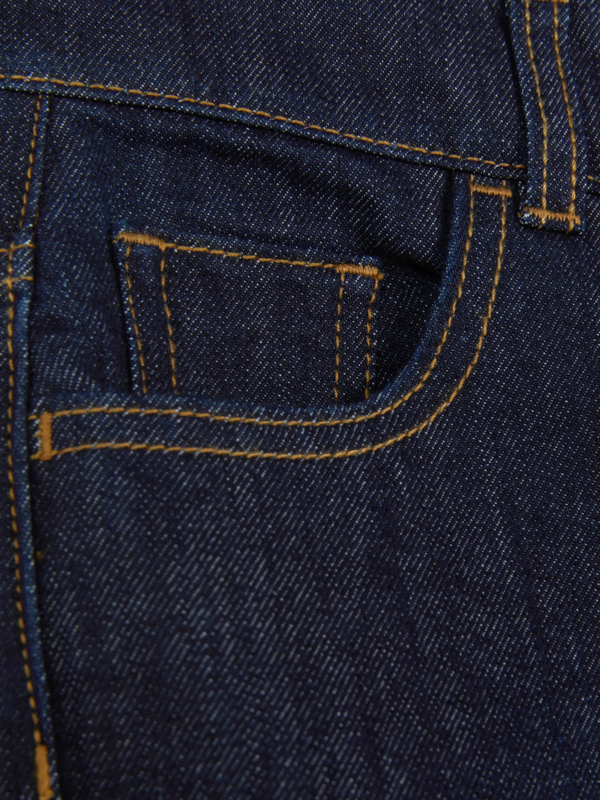 Calças Ganga Corte Perna Direita