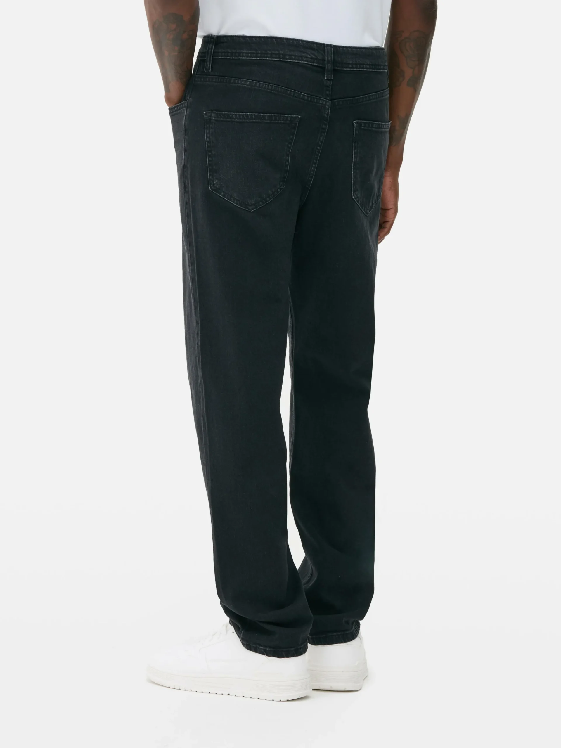 Calças Ganga Corte Perna Direita Folgada