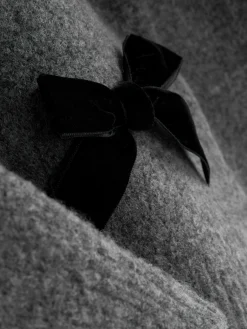 Camisola Veludo Enfeite Laço