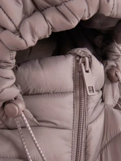 Casaco Acolchoado Leve Com Capuz