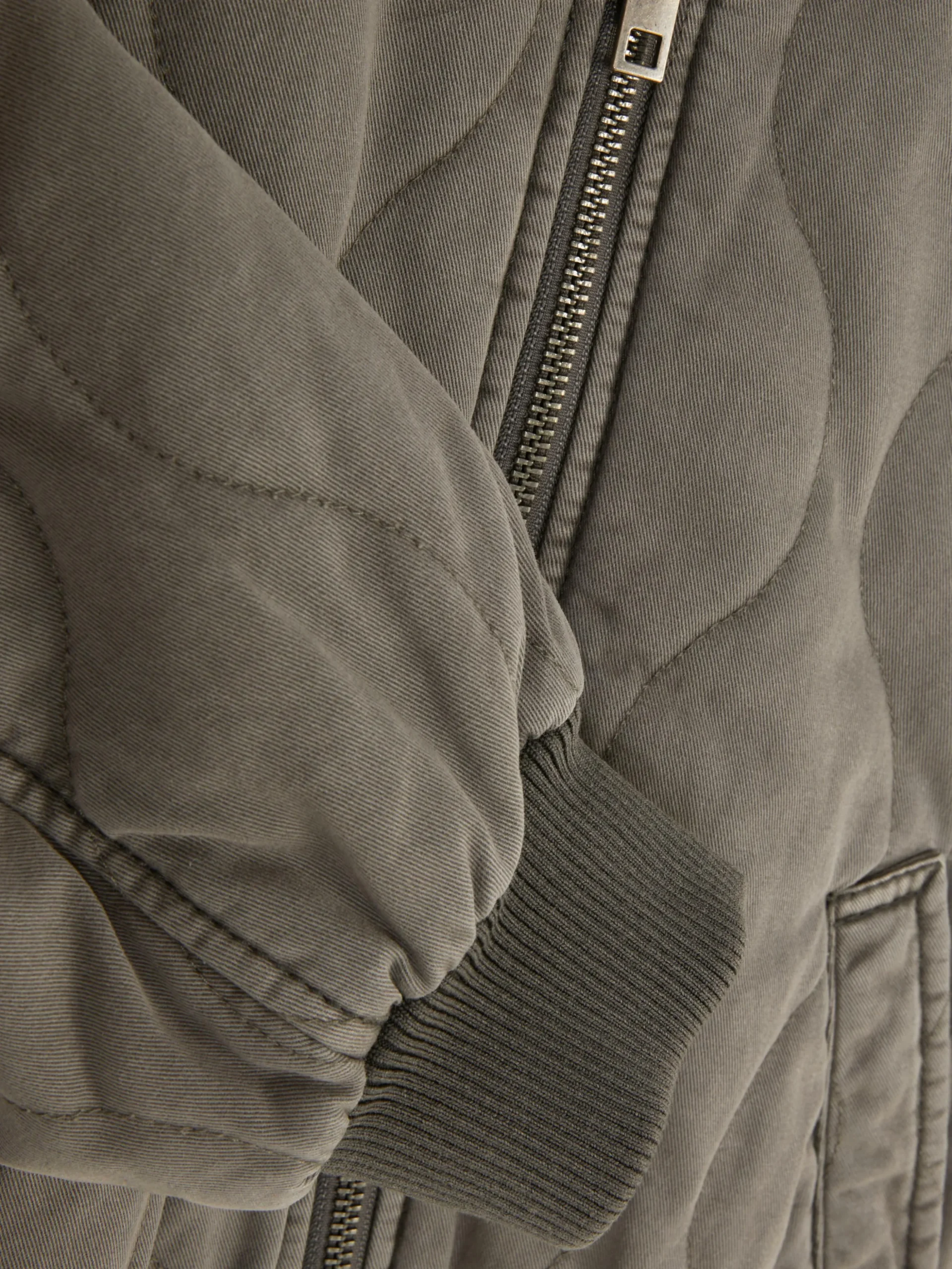 Casaco Bomber Acolchoado