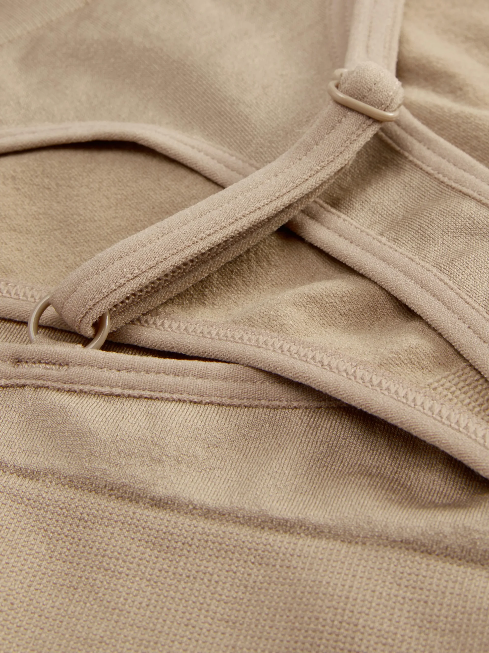 Conjunto Bralette Triângulo/tanga S/ Costuras