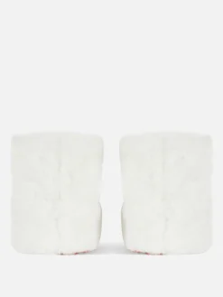 Pantufas Bota Pelúcia Hello Kitty