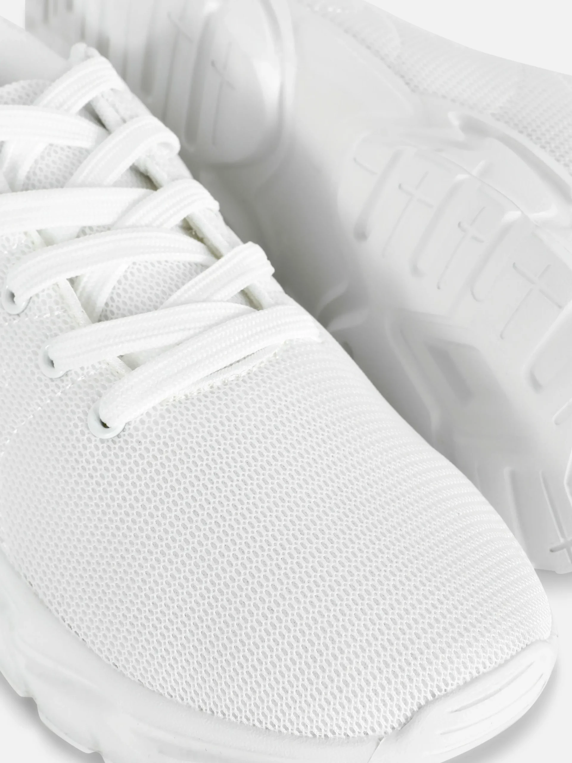 Ténis Malha Rede Grossos