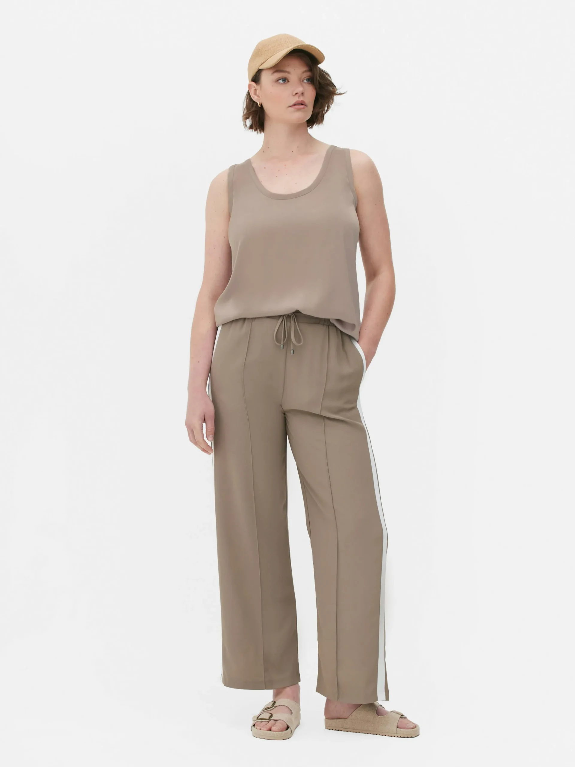 Top S/ Mangas Corte Folgado Básico