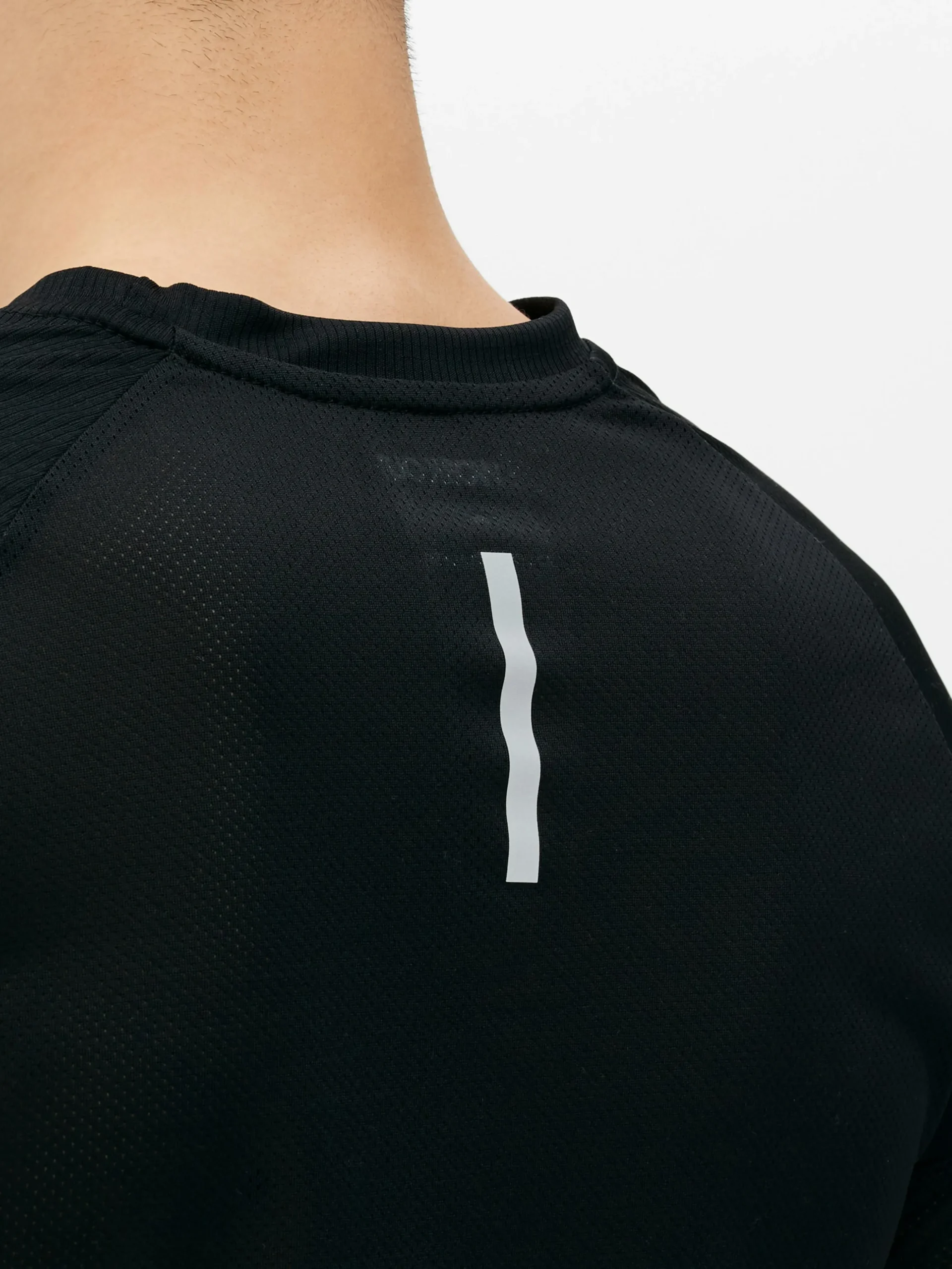 T-shirt Desempenho Gola Redonda